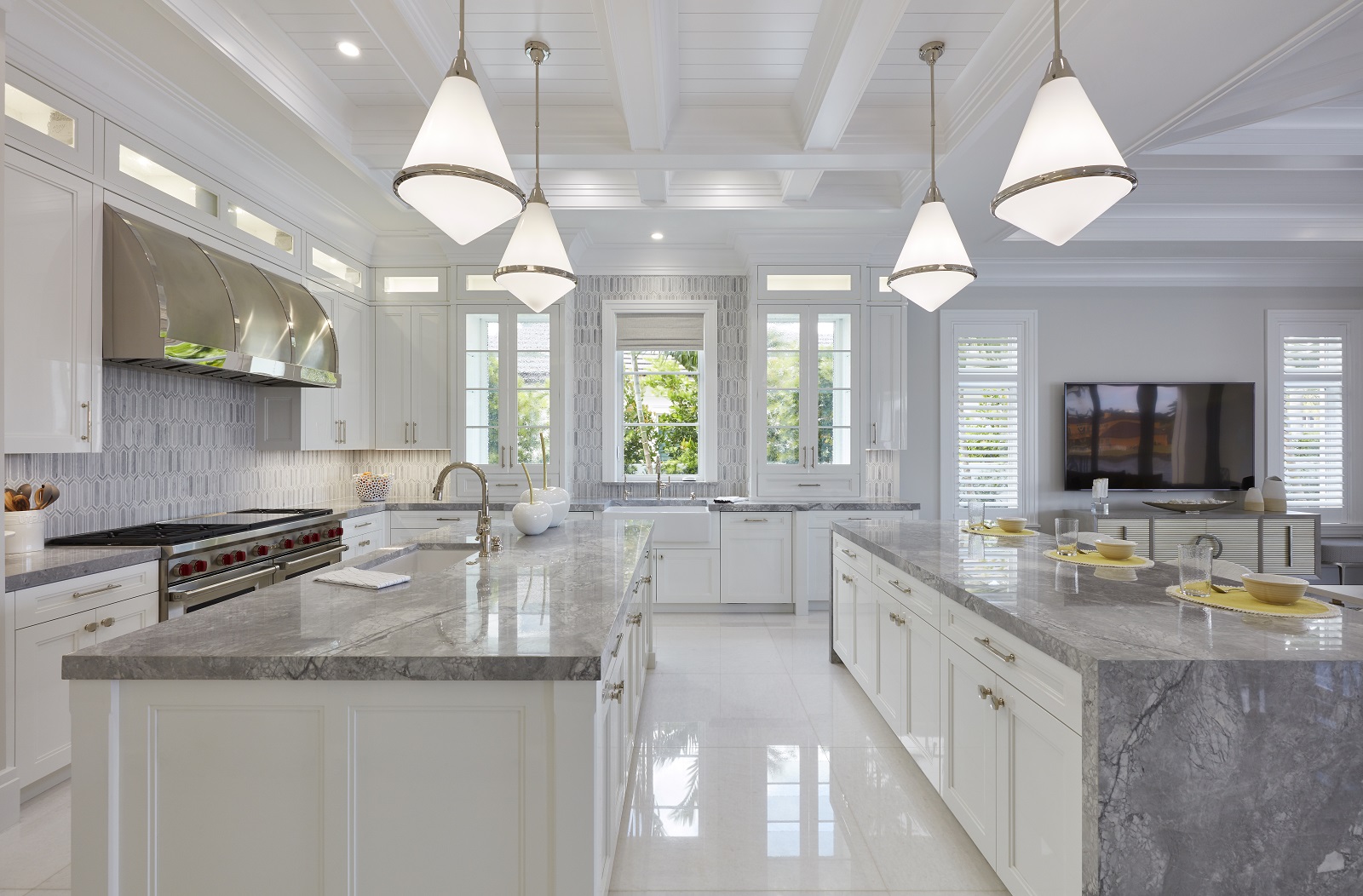 1160-Royal-Palm-Way-18