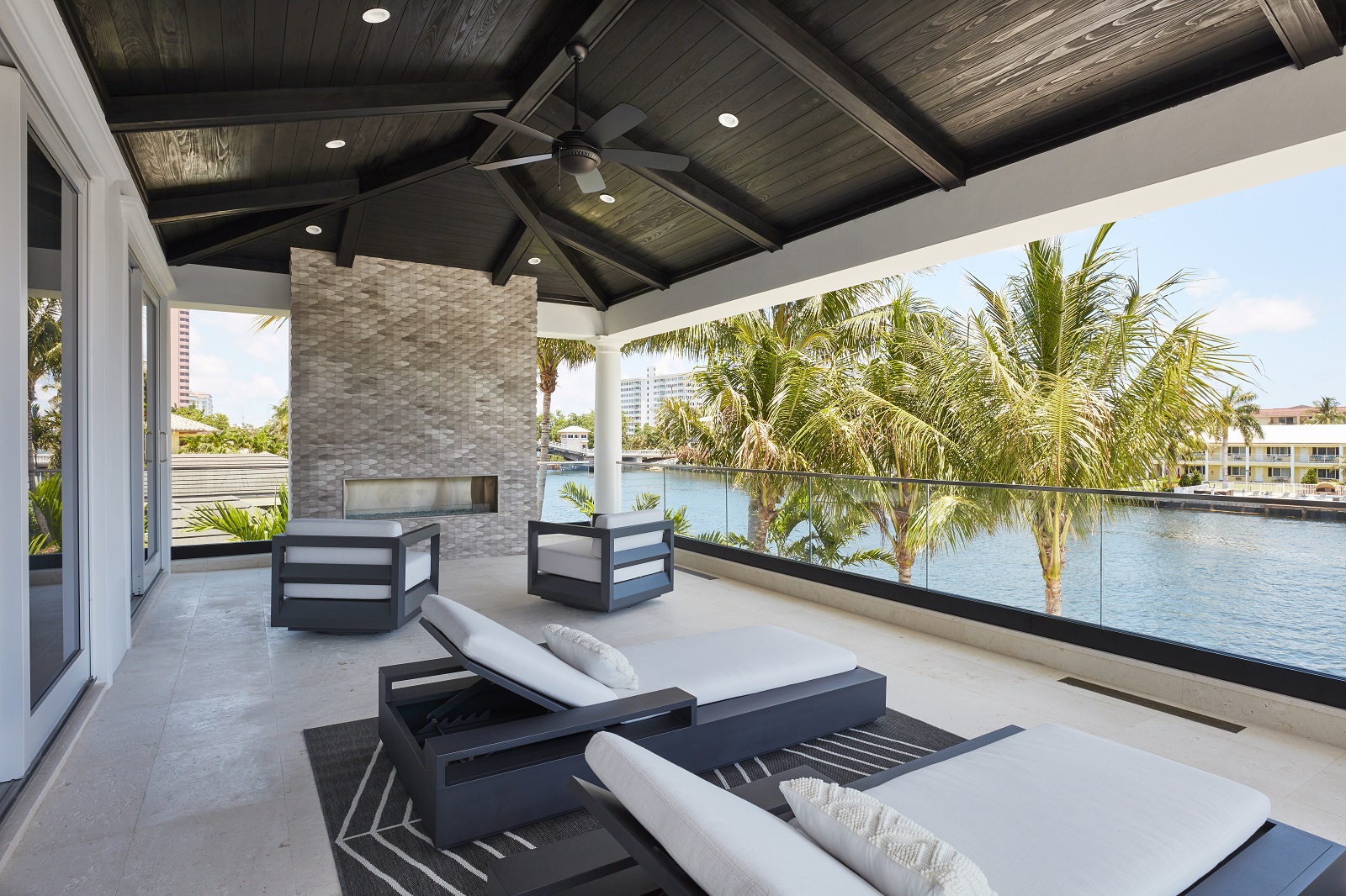 1160-Royal-Palm-Way-22